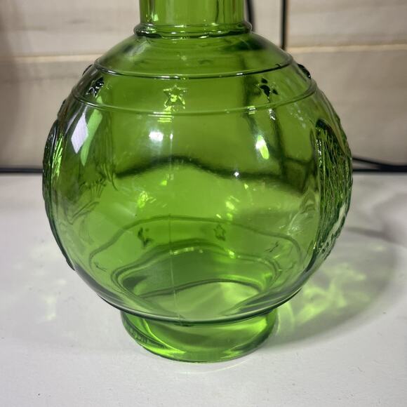 Vintage Wheaton NJ Glass Fire Extinguisher Bottle Eagle Shield & Stars Green - Picture 8 of 8